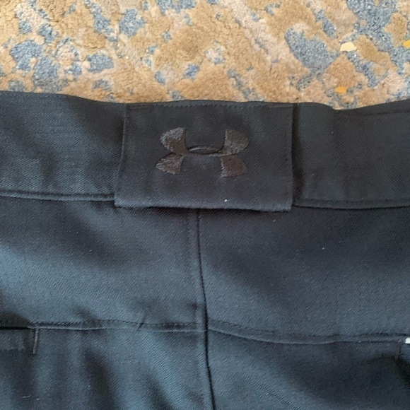 Under Armour black golf shorts size 38R - Picture 8 of 9